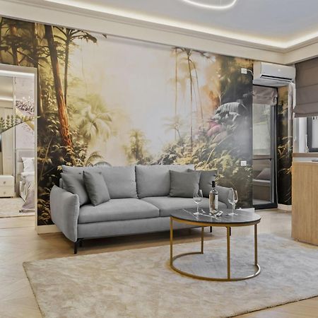 Central Two Rooms Apartment The Paradise Of Lights Bucharest Luaran gambar