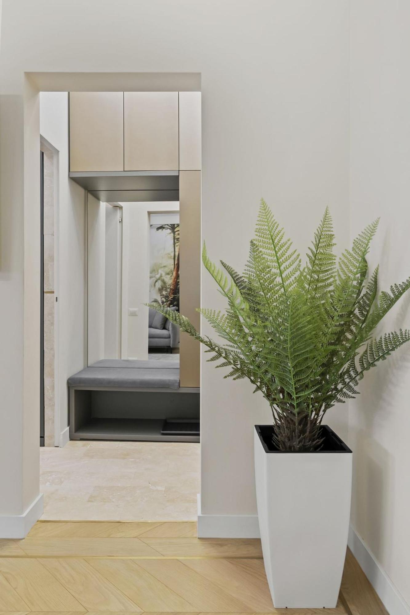 Central Two Rooms Apartment The Paradise Of Lights Bucharest Luaran gambar